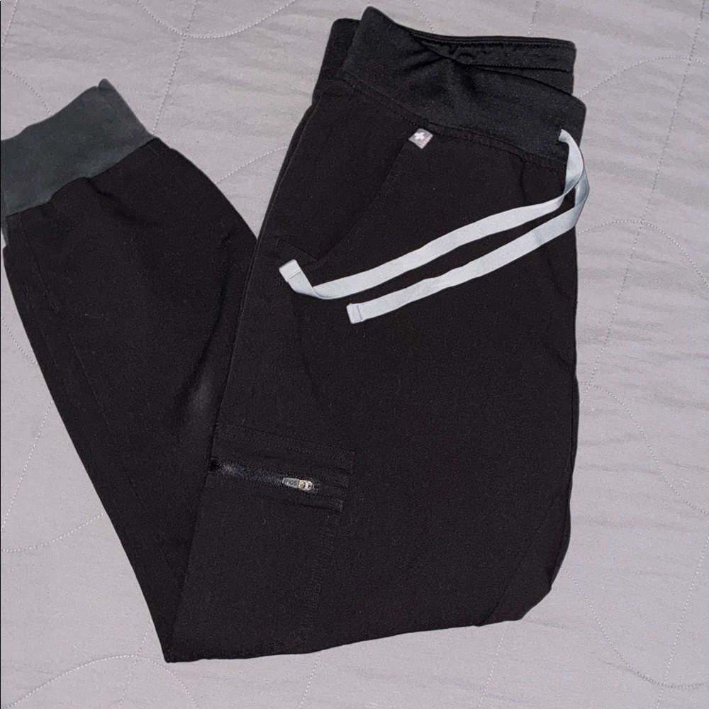 Figs Zamora Black Joggers
